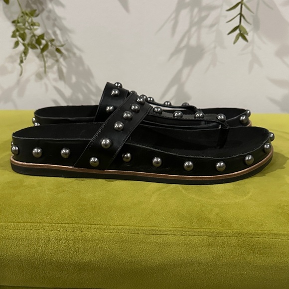 Kelsie Dagger Black Studded Sandals Size 9.5 NWOB - Picture 3 of 7